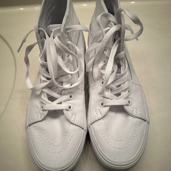 Vans Women's White High-Top Platform Sneakers - Picture 4 of 7